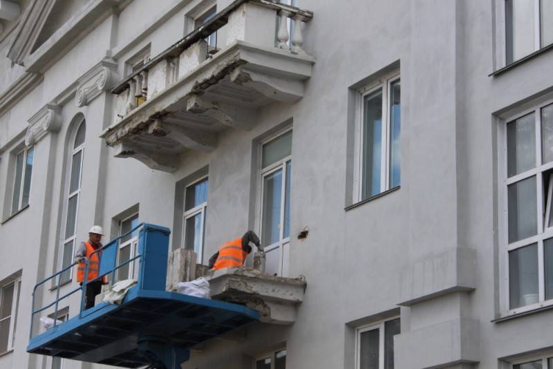 Кто должен ремонтировать балконы в многоквартирном доме, исходя из имеющихся повреждений конструкции